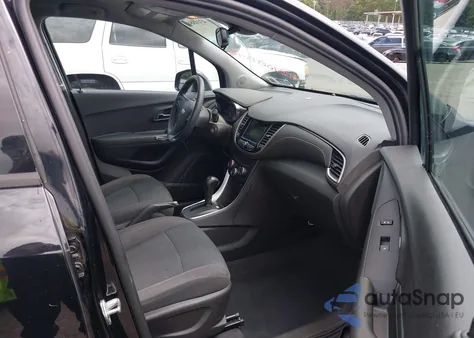 2019 Chevrolet Trax Ls from USA, damaged, VIN 3GNCJKSB0KL399820